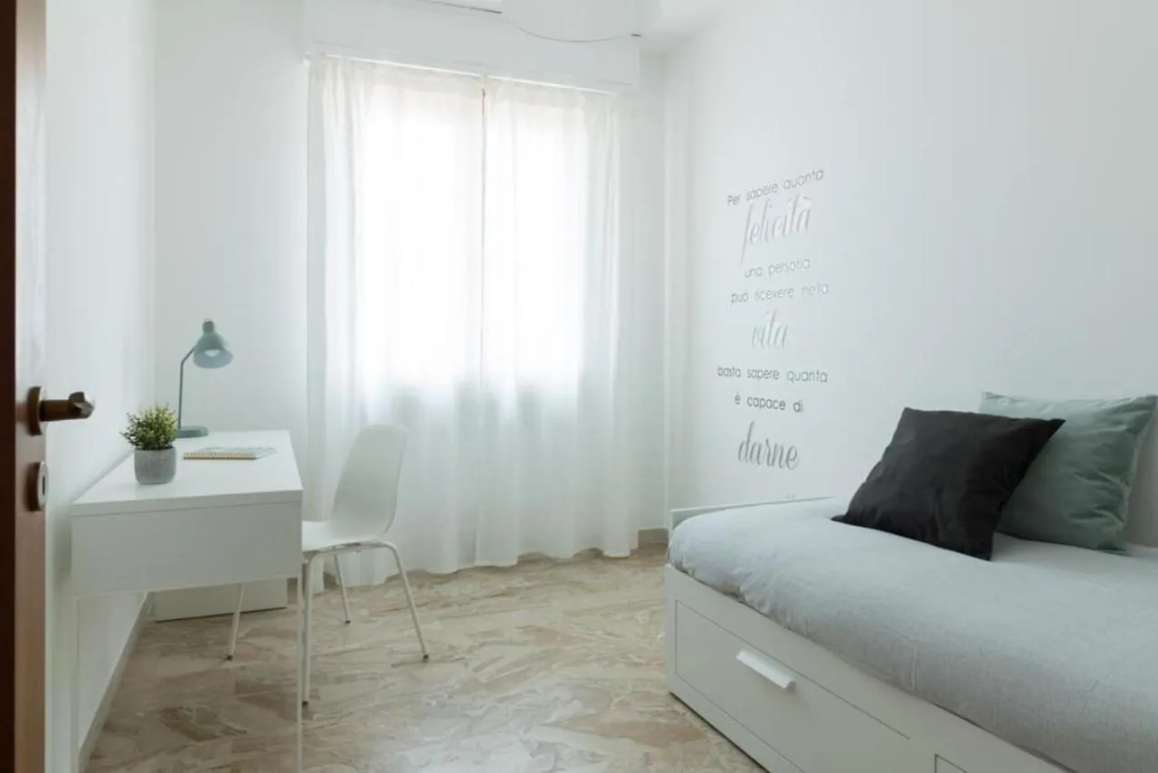 Italianflat - Via Adami, 3 Bedroom Flat, Free Parking Verona