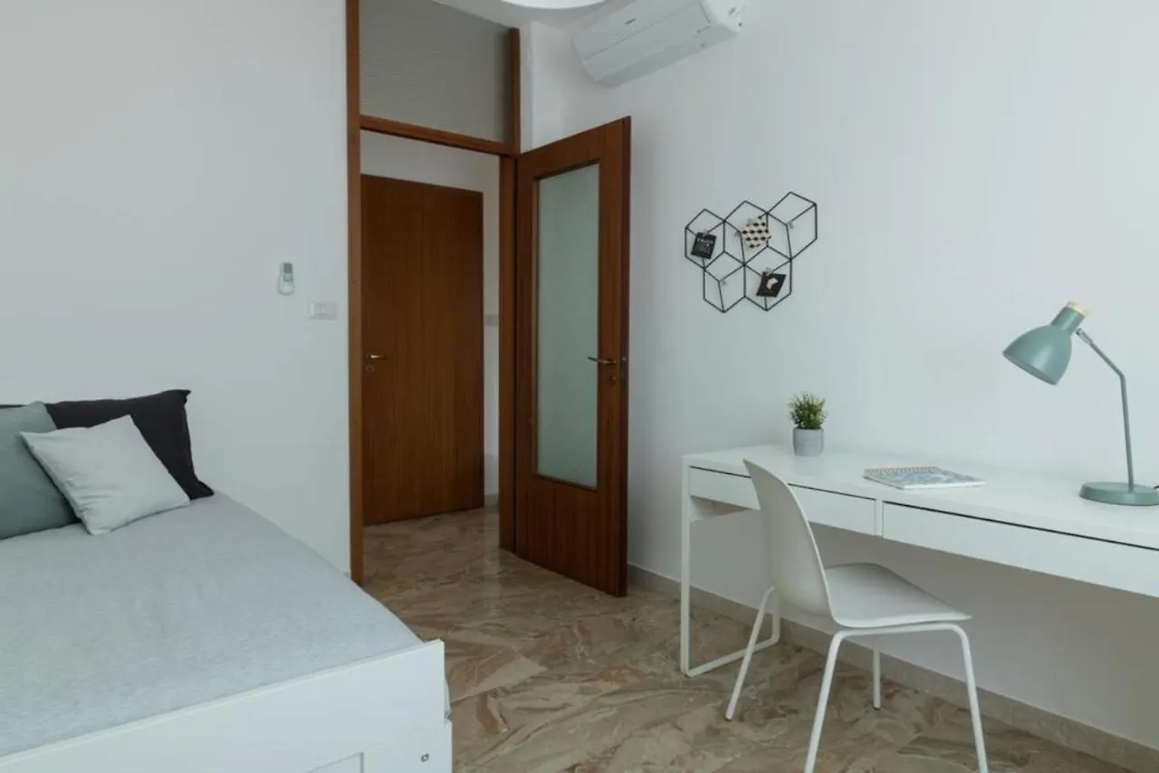 Italianflat - Via Adami, 3 Bedroom Flat, Free Parking Verona