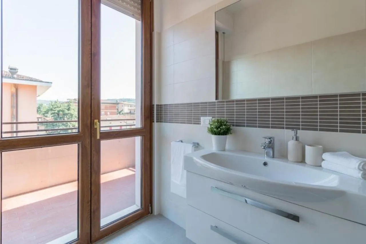 Italianflat - Via Adami, 3 Bedroom Flat, Free Parking 维罗纳 意大利
